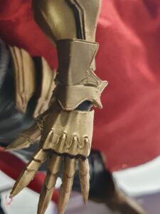 Unter der Rüstung fällt das Kugelgelenk der PA Shin nicht auf